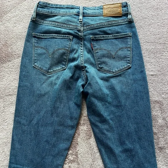 Levi’s 721 High Rise Women’s Skinny Ripped Blue Jeans Size 25 - Picture 8 of 12